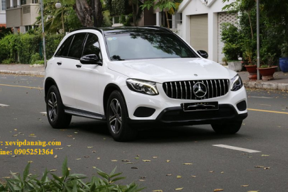 Car rental service Mercedes GLC 200 Da Nang to Hue