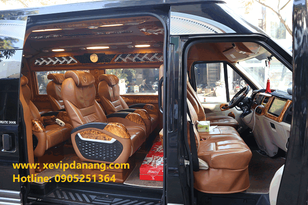 cho-thue-xe-dcar-limousine-9-ghe-da-nang-(4)