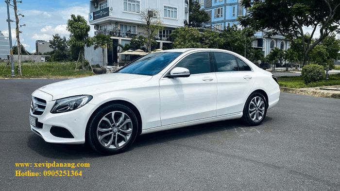 cho-thue-xe-mercedes-benz-c200-tai-da-nang-hue-(2)