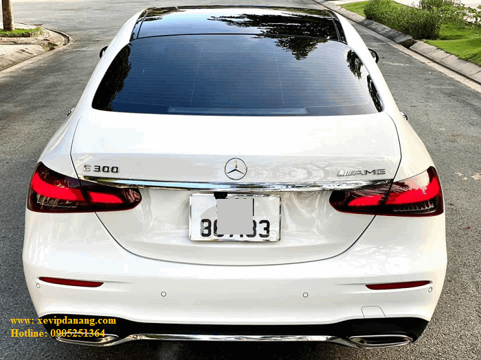 dich-vu-cho-thue-xe-mercedes-benz-e300-tai-hue-da-nang-(3)