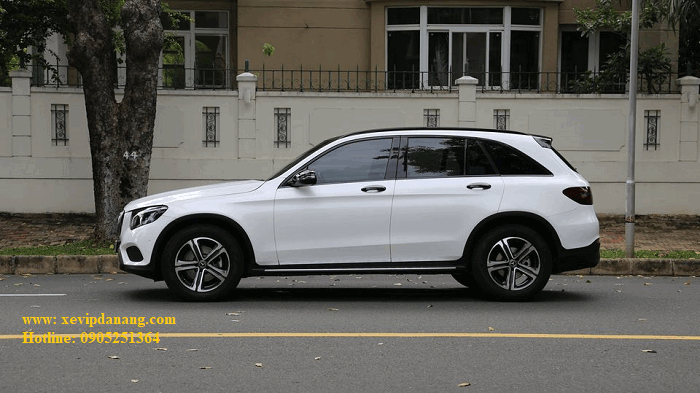 dich-vu-cho-thue-xe-mercedes-glc-200-da-nang-di-hue-(1)