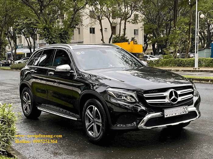 dich-vu-cho-thue-xe-mercedes-glc-200-da-nang-di-hue-(3)